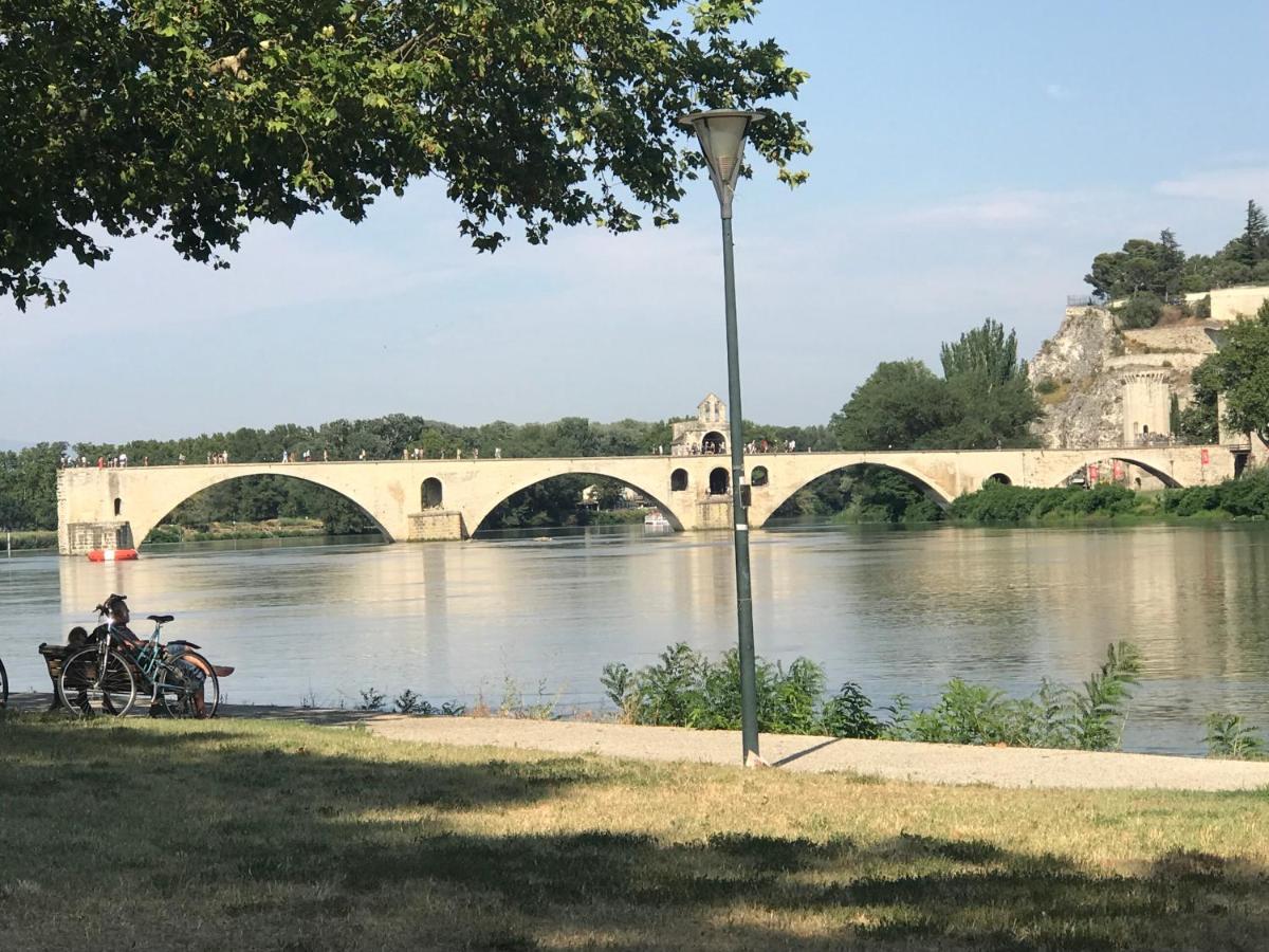 Le Cherche Midi, Entre Nimes, Le Pont Du Gard, Uzes, Arles Marguerittes Exterior photo